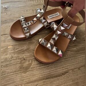 Steve Madden Tan Sandals with Metallic Accents